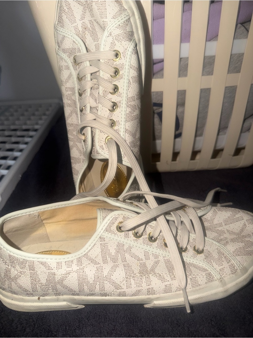 MICHAEL Michael Kors Cream Lace-Pattern Low-Top Sneakers